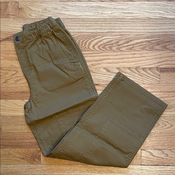 Hanna Andersson Boy’s Loose Fit Canvas Carpenter Pants - Picture 4 of 11